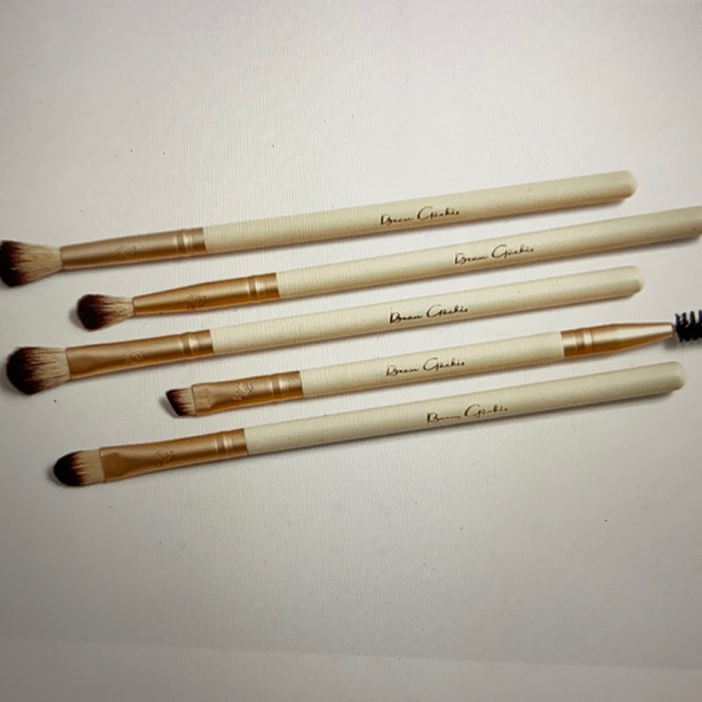 Beau Gâchis | No. 7 Brush Collection
